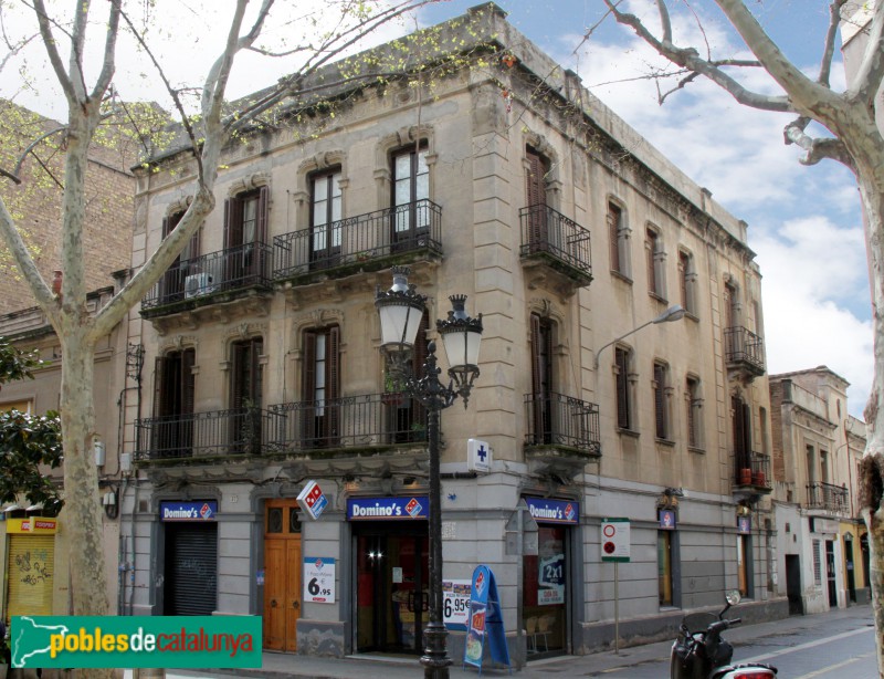 L'Hospitalet de Llobregat - Rambla Just Oliveras, 37 (Foto: Albert Esteves, 2011) L'Hospitalet de Llobregat - Rambla Just Oliveras, 37