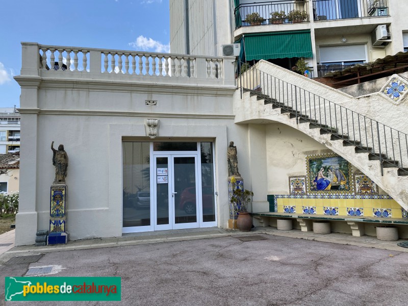 Sant Feliu de Llobregat - Torre Pins d'Or (Foto: Albert Esteves, 2021) Sant Feliu de Llobregat - Torre Pins d'Or