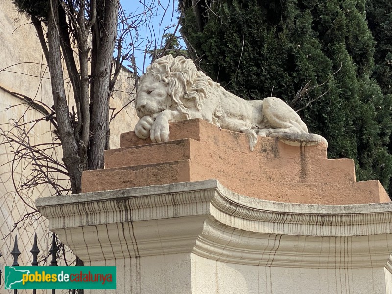 Sant Feliu de Llobregat - Torre Pins d'Or (Foto: Albert Esteves, 2021) Sant Feliu de Llobregat - Torre Pins d'Or