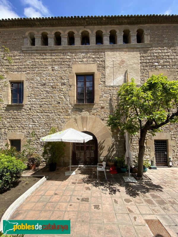 Cornellà de Llobregat - Can Famades (Foto: Albert Esteves, 2021) Cornellà de Llobregat - Can Famades