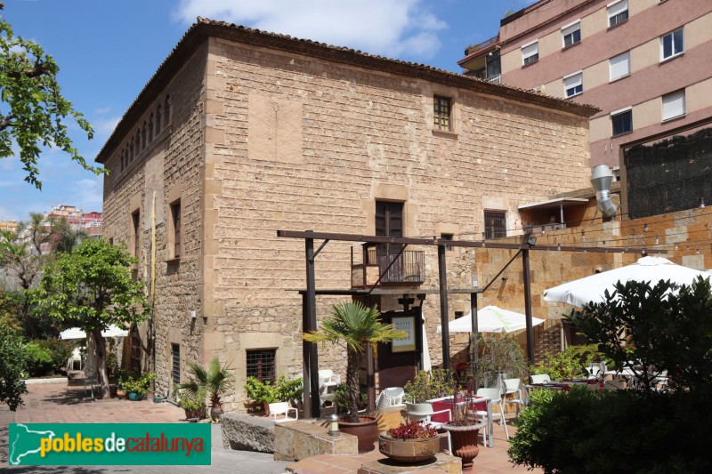 Cornellà de Llobregat - Can Famades (Foto: Albert Esteves, 2021) Cornellà de Llobregat - Can Famades