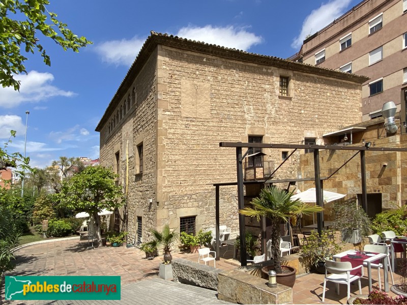 Cornellà de Llobregat - Can Famades (Foto: Albert Esteves, 2021) Cornellà de Llobregat - Can Famades