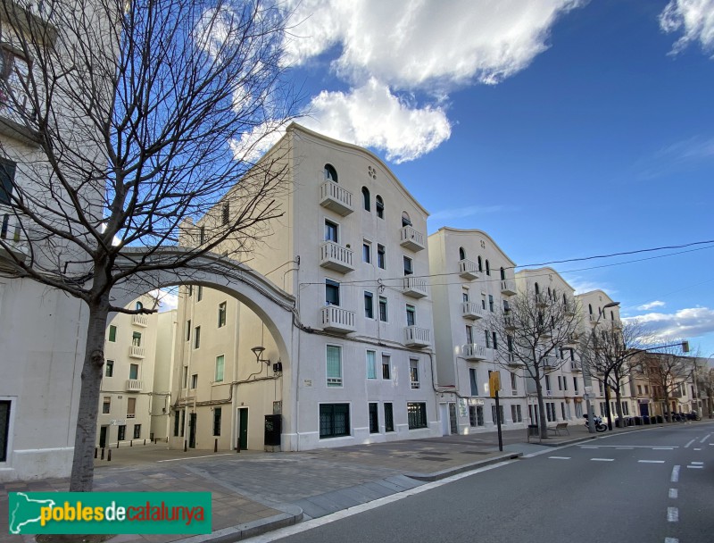 Sant Feliu de Llobregat - Pisos Bertrand (Foto: Albert Esteves, 2021) Sant Feliu de Llobregat - Pisos Bertrand