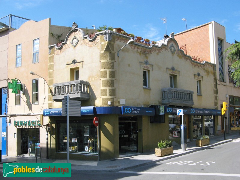 Sant Vicenç dels Horts - Cal Font (Foto: Albert Esteves, 2008) Sant Vicenç dels Horts - Cal Font