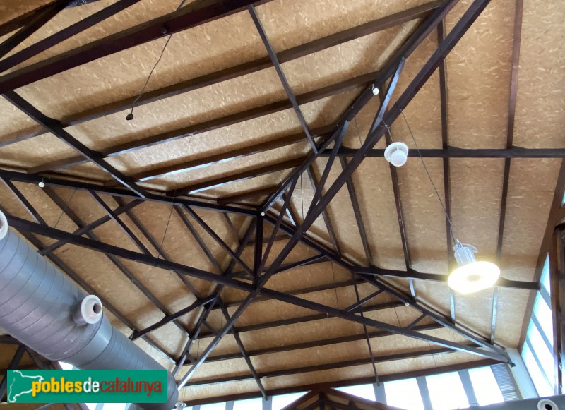 L'Hospitalet de Llobregat - Mercat de Santa Eulàlia (Foto: Albert Esteves, 2021) L'Hospitalet de Llobregat - Mercat de Santa Eulàlia