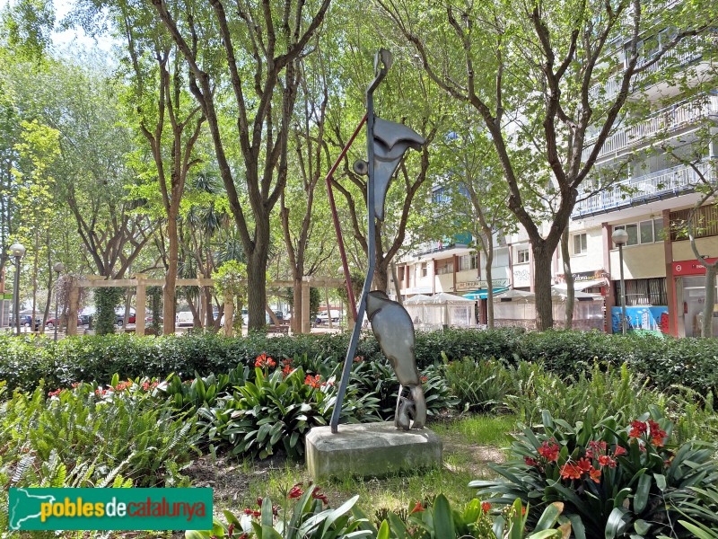 L'Hospitalet de Llobregat - Escultura <i>Fusions</i> (Foto: Albert Esteves, 2021) L'Hospitalet de Llobregat - Escultura <i>Fusions</i>