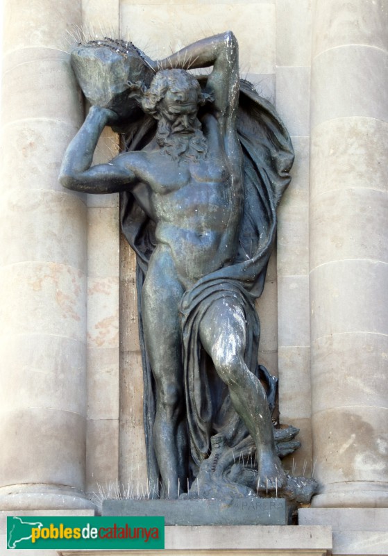 Barcelona - Escultura <i>Hèrcules</i> (Antoni Parera) (Foto: Albert Esteves, 2021) Barcelona - Escultura <i>Hèrcules</i> (Antoni Parera)