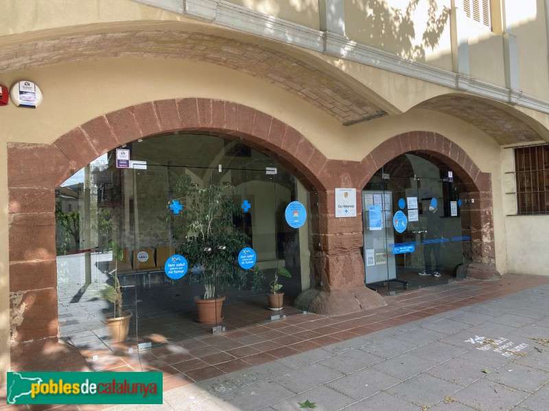 Pallejà - Ca n'Albareda de la Plaça (Foto: Albert Esteves, 2021) Pallejà - Ca n'Albareda de la Plaça