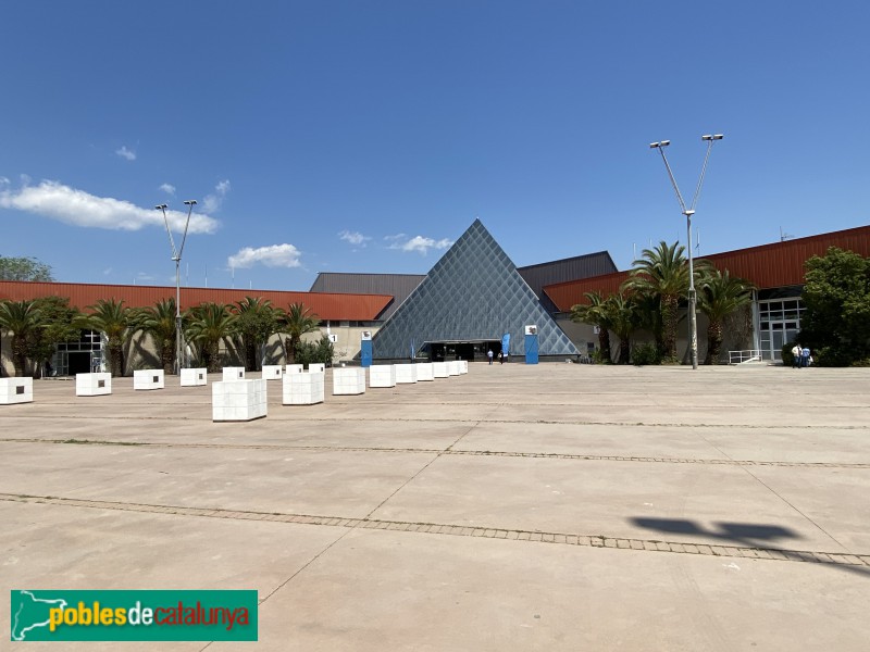 Cornellà de Llobregat - Fira de Cornellà (Foto: Albert Esteves, 2021) Cornellà de Llobregat - Fira de Cornellà