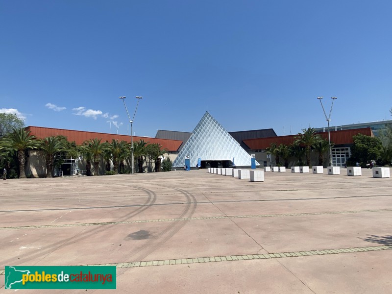 Cornellà de Llobregat - Fira de Cornellà (Foto: Albert Esteves, 2021) Cornellà de Llobregat - Fira de Cornellà