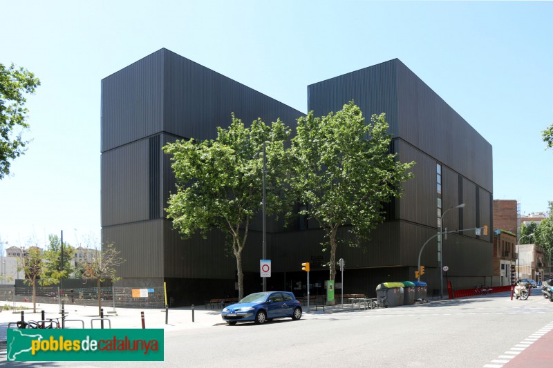 Barcelona - Escola dels Encants (Foto: Albert Esteves, 2021) Barcelona - Escola dels Encants