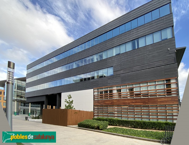 Cornellà de Llobregat - World Trade Center 7 (Foto: Albert Esteves, 2021) Cornellà de Llobregat - World Trade Center 7