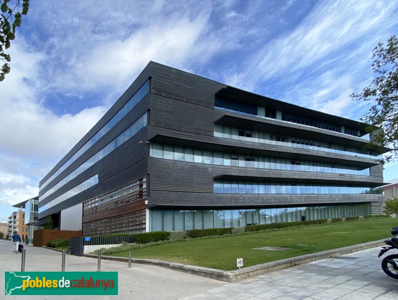 Cornellà de Llobregat - World Trade Center 7 (Foto: Albert Esteves, 2021) Cornellà de Llobregat - World Trade Center 7