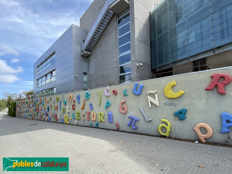 Cornellà de Llobregat - Agència Tributària (Foto: Albert Esteves, 2021) Cornellà de Llobregat - Agència Tributària