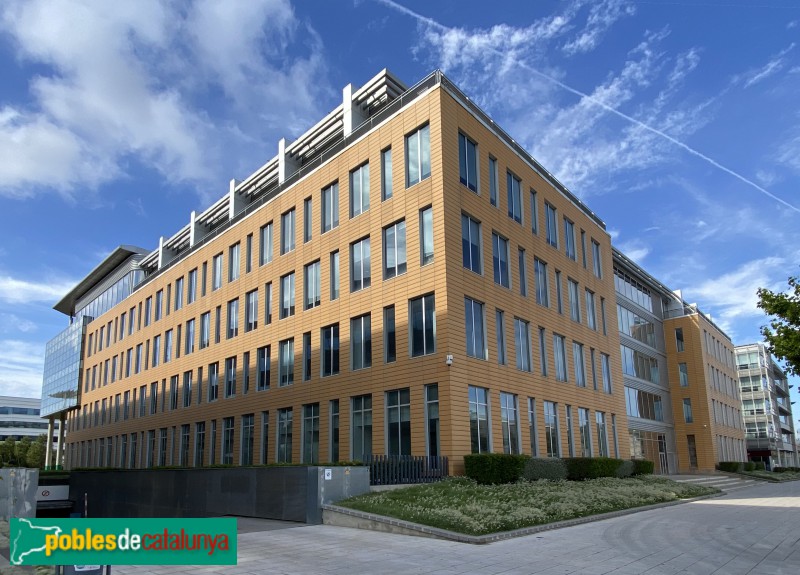 Cornellà de Llobregat - WTC Almeda Park. Edifici 8 (Foto: Albert Esteves, 2021) Cornellà de Llobregat - WTC Almeda Park. Edifici 8