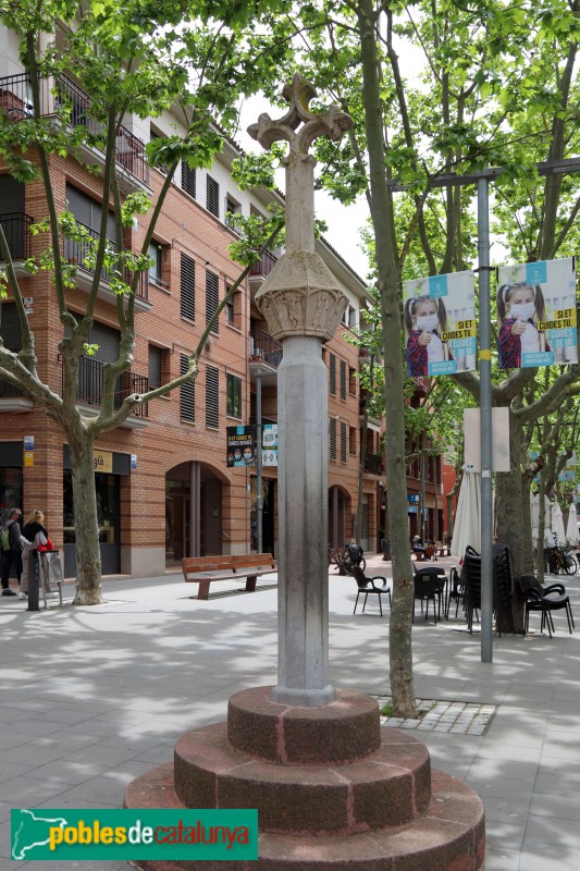 Begues - Creu de terme (rèplica) (Foto: Albert Esteves, 2021) Begues - Creu de terme (rèplica)