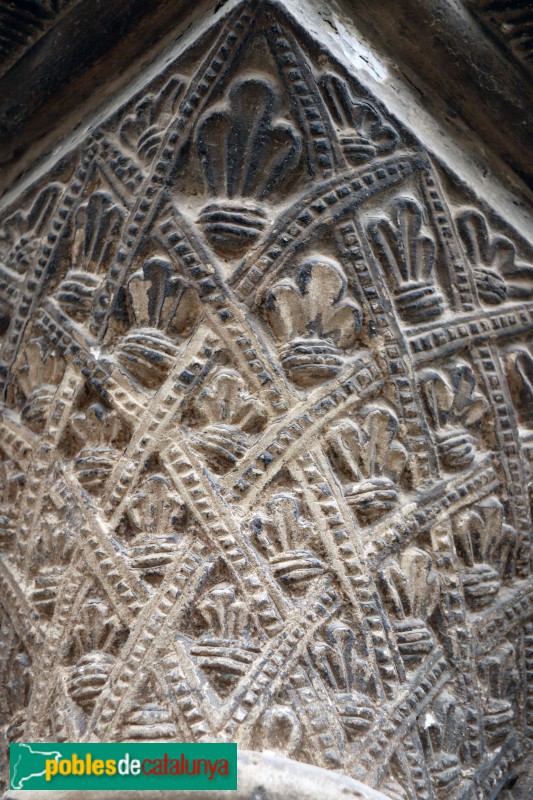 Vinaixa - Església de Sant Joan Baptista. Portada (Foto: Albert Esteves, 2021) Vinaixa - Església de Sant Joan Baptista. Portada