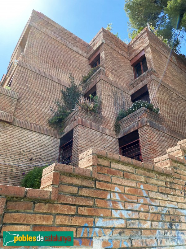 Sant Just Desvern - Sant Just Park (Foto: Albert Esteves, 2021) Sant Just Desvern - Sant Just Park