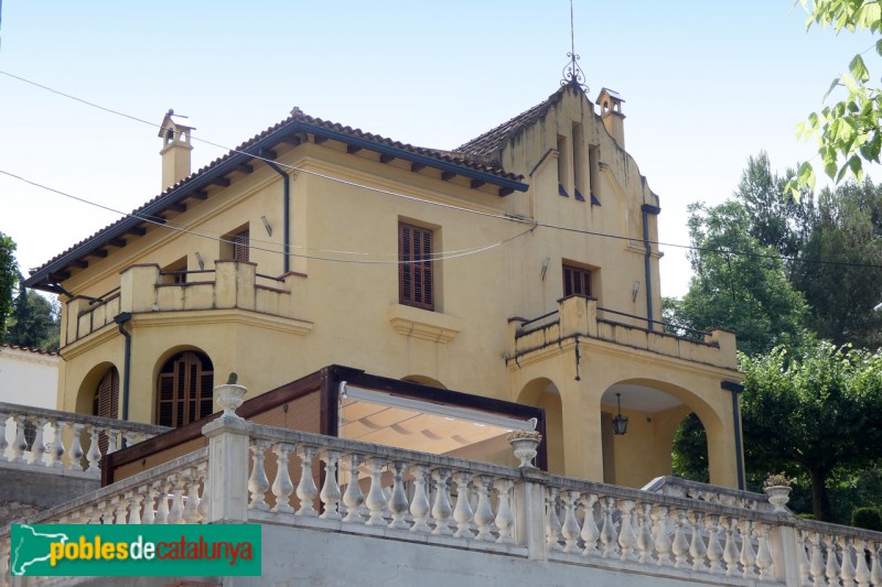 Gelida - Sant Pere,12 (Casa Gaynés)