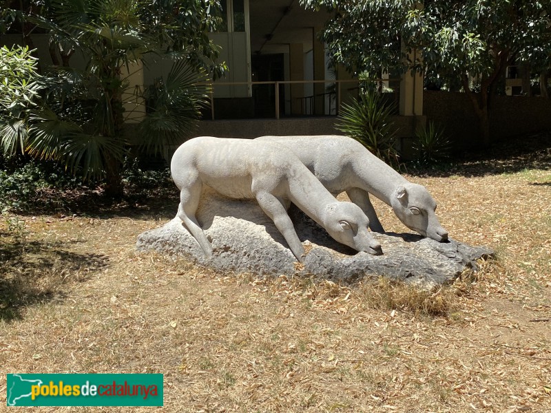 Barcelona - Escultures d'animals als Jardins Vicens Vives