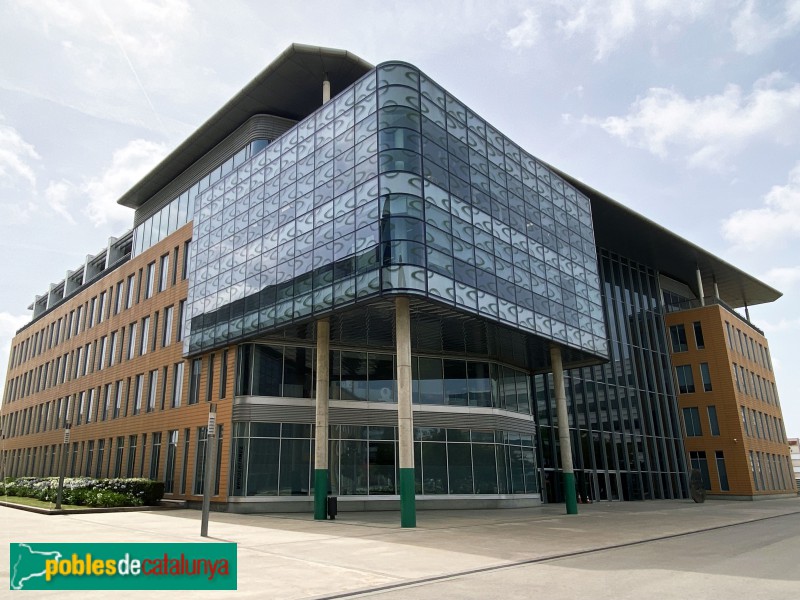 Cornellà de Llobregat - WTC Almeda Park. Edifici 8 (Foto: Albert Esteves, 2021) Cornellà de Llobregat - WTC Almeda Park. Edifici 8