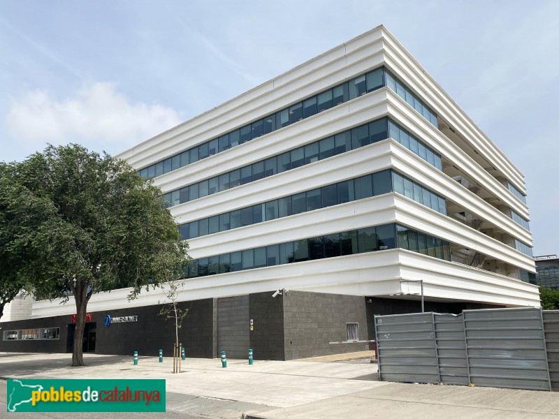 Cornellà de Llobregat - WTC Almeda Park. Edifici 4 (Foto: Albert Esteves, 2021) Cornellà de Llobregat - WTC Almeda Park. Edifici 4