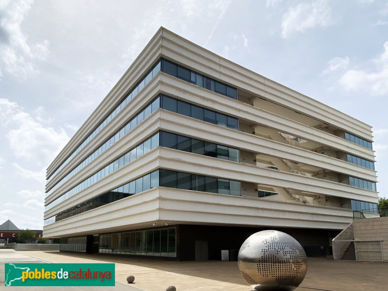 Cornellà de Llobregat - WTC Almeda Park. Edifici 4 (Foto: Albert Esteves, 2021) Cornellà de Llobregat - WTC Almeda Park. Edifici 4