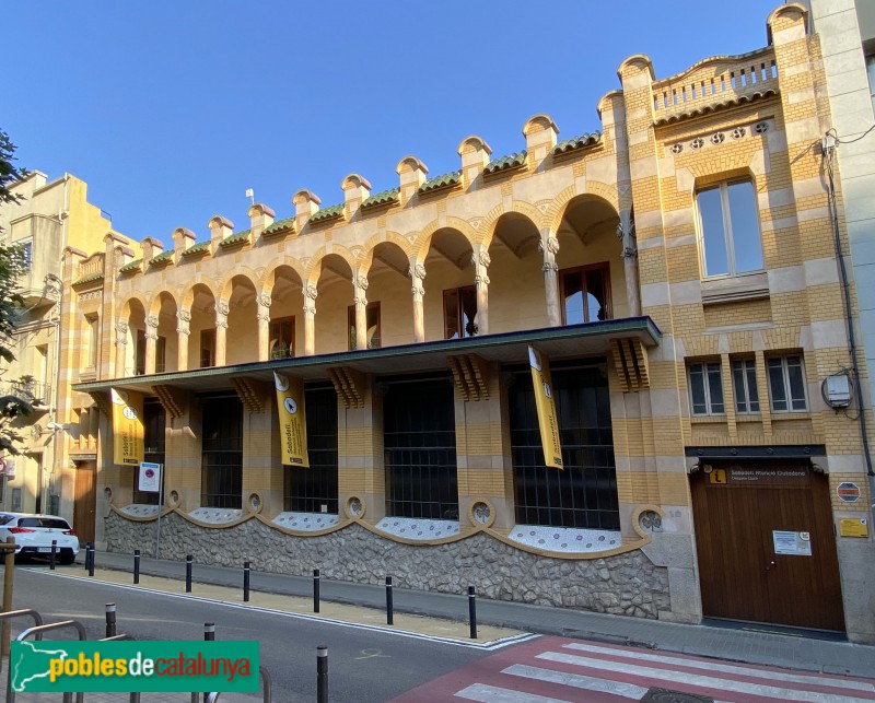 Sabadell - Despatx Lluch (Foto: Albert Esteves, 2021) Sabadell - Despatx Lluch