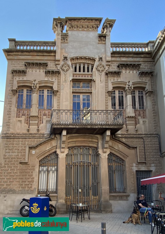 Sabadell - Despatx Genís i Pont (Foto: Albert Esteves, 2021) Sabadell - Despatx Genís i Pont