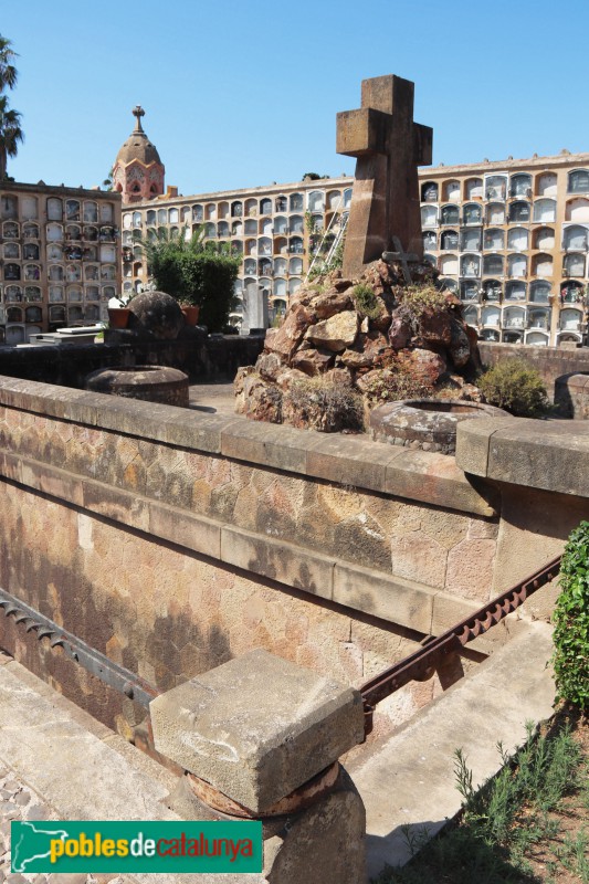 Barcelona - Cementiri de les Corts. Panteó dels repatriats d'ultramar