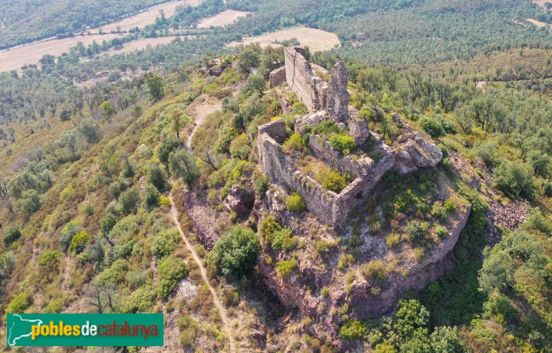Darnius - Castell de Mont-roig (Foto: Francesc Vidal-Barraquer, 2021) Darnius - Castell de Mont-roig