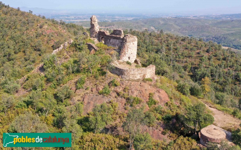 Darnius - Castell de Mont-roig (Foto: Francesc Vidal-Barraquer, 2021) Darnius - Castell de Mont-roig