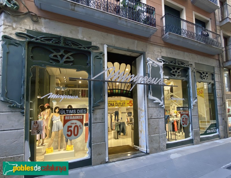 Tortosa - Antiga Adrogueria Canivell (Foto: Albert Esteves, 2021) Tortosa - Antiga Adrogueria Canivell