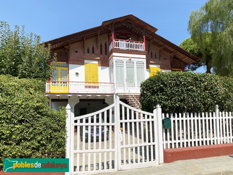 Vilassar de Mar - Can Lari (Foto: Albert Esteves, 2021) Vilassar de Mar - Can Lari