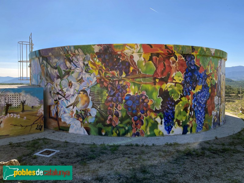 Tarrés - Mural del dipòsit (Foto: Albert Esteves, 2021) Tarrés - Mural del dipòsit