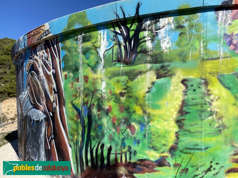 Tarrés - Mural del dipòsit (Foto: Albert Esteves, 2021) Tarrés - Mural del dipòsit