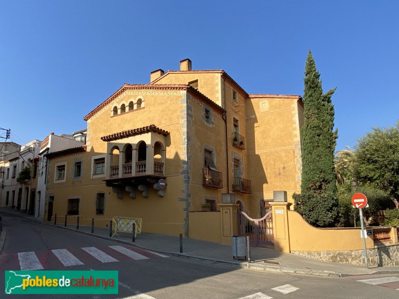 Vilassar de Dalt - Can Coll (Foto: Albert Esteves, 2021) Vilassar de Dalt - Can Coll