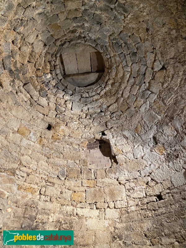 Juneda - Pou de gel (Foto: Albert Esteves, 2021) Juneda - Pou de gel