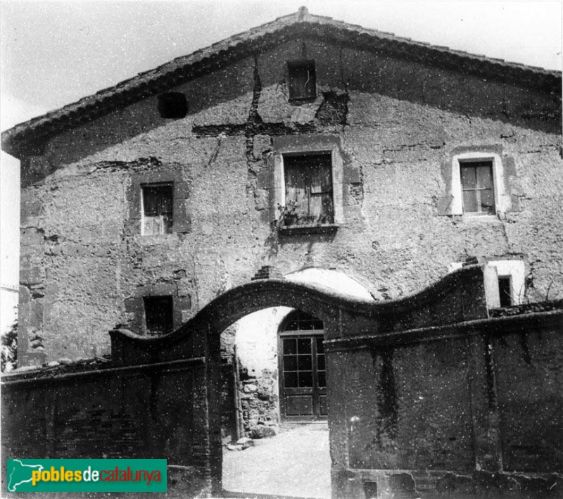 Gelida - Cal Terra (Foto: Joan Estorch -Arxiu Fotogràfic Centre Excursionista de Catalunya-, anys vint del segle XX) Gelida - Cal Terra