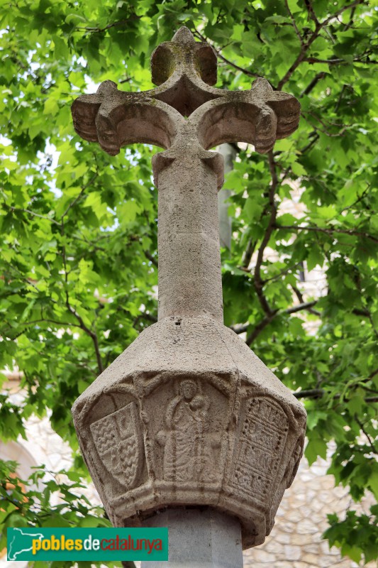 Begues - Creu de terme (rèplica) (Foto: Albert Esteves, 2021) Begues - Creu de terme (rèplica)
