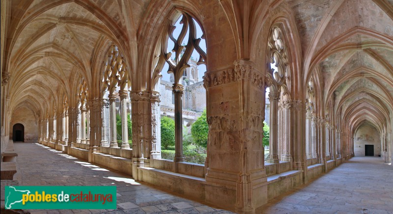 Monestir de Santes Creus - Claustre major (Foto: Vicenç Valcárcel, 2020) Monestir de Santes Creus - Claustre major