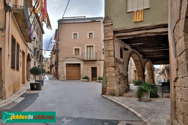 Blancafort - Plaça Vella (Foto: Vicenç Valcárcel, 2022) Blancafort - Plaça Vella