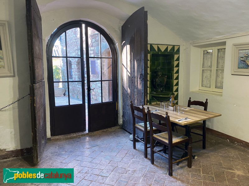 Caldes de Montbui - Rectoria de Sant Sebastià de Montmajor (Foto: Albert Esteves, 2022) Caldes de Montbui - Rectoria de Sant Sebastià de Montmajor