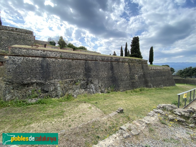 Hostalric - Castell (Foto: Albert Esteves, 2021) Hostalric - Castell