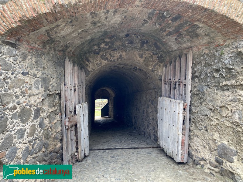 Hostalric - Castell (Foto: Albert Esteves, 2021) Hostalric - Castell