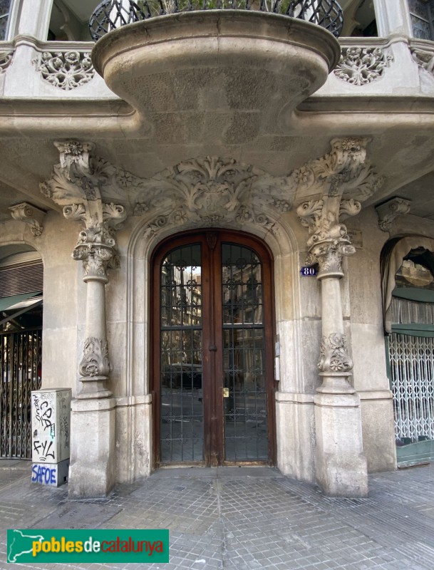 Barcelona - Roger de Llúria, 80 (Foto: Albert Esteves, 2022) Barcelona - Roger de Llúria, 80