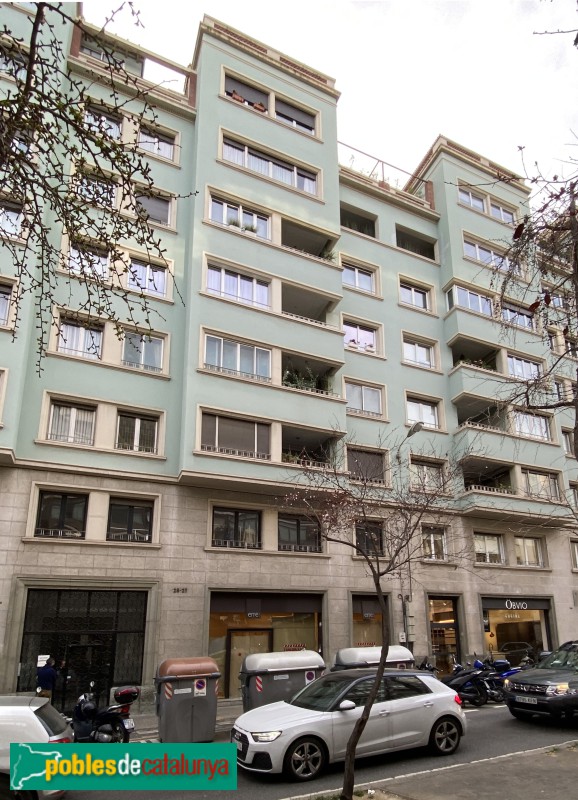 Barcelona - Via Augusta, 29-31 (Foto: Albert Esteves, 2022) Barcelona - Via Augusta, 29-31