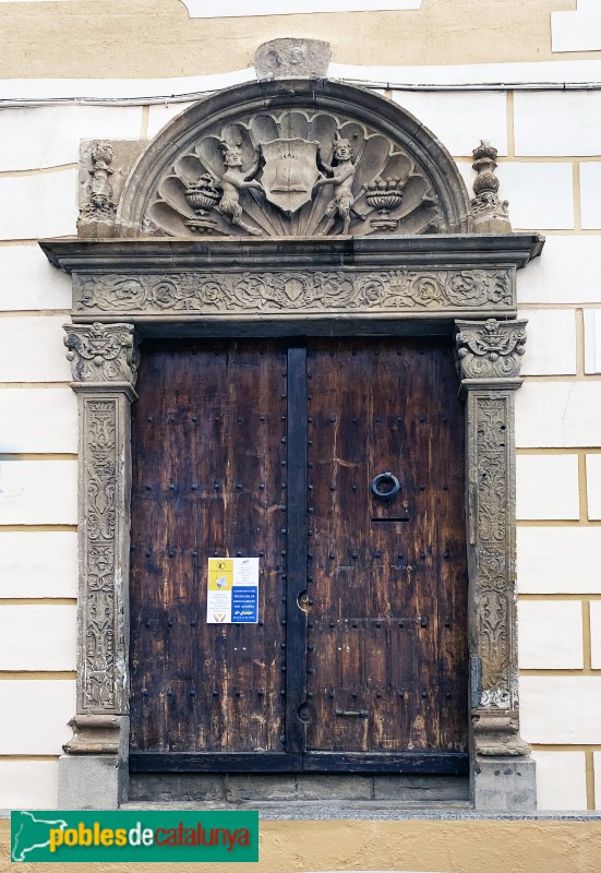 Badalona - Porta renaixentista de Torre Vella (Foto: Albert Esteves, 2022) Badalona - Porta renaixentista de Torre Vella