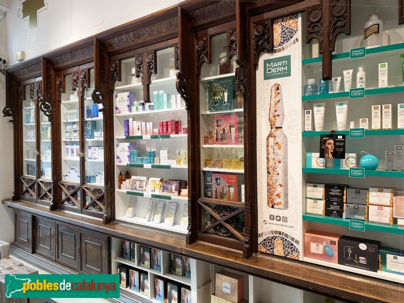 Barcelona - Farmàcia 1896 (Foto: Albert Esteves, 2022) Barcelona - Farmàcia 1896