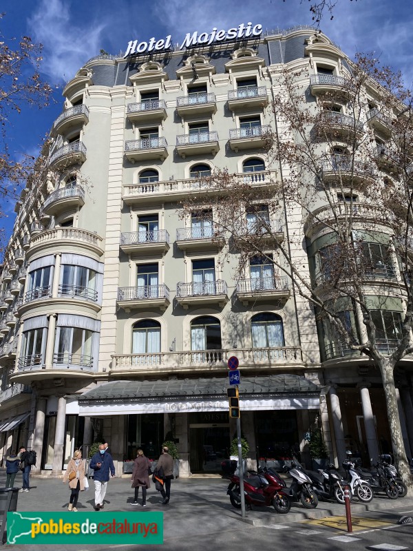 Barcelona - Hotel Majestic (Passeig de Gràcia, 68-72) (Foto: Albert Esteves, 2022) Barcelona - Hotel Majestic (Passeig de Gràcia, 68-72)